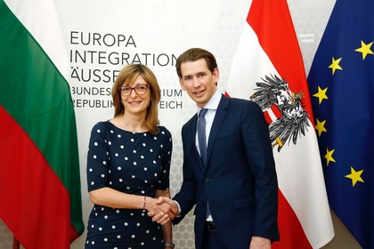 Вицепремиерът Екатерина Захариева се срещна с австрийския външен министър Себастиан Курц